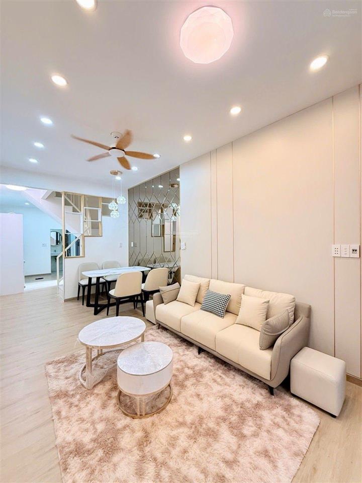 Bán nhà mới 2 mặt hẻm chỉ 5,7 tỷ đường nguyễn duy dương, phường 4, quận 10, 32m2, 2pn