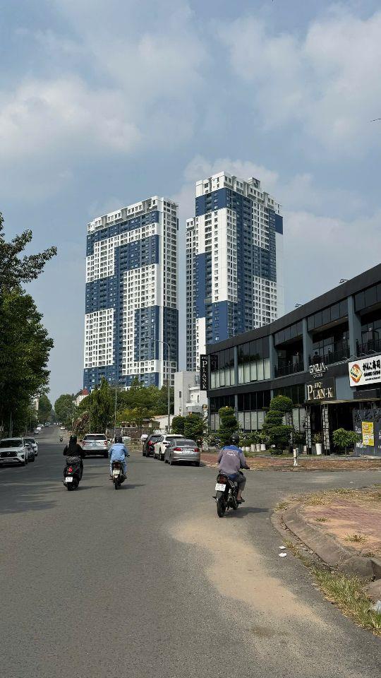  ĐẤT VỊ TRÍ SIÊU ĐẸP CHÁNH NGHĨA CENTER – 'PHÚ MỸ HƯNG' CHỈ 8.8 TỶ SHR 90M2. LH:0906840840.