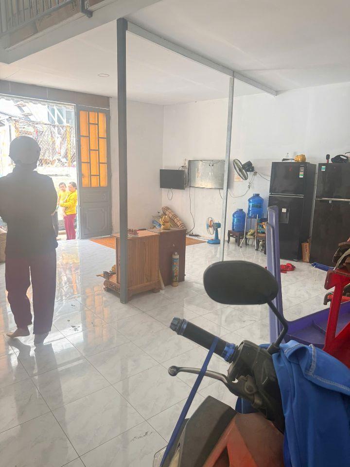BÁN NHÀ CẤP 4 XINH XẮN VIEW BỜ SÔNG THAM LƯƠNG – GIÁ CỰC TỐT. LH:0903993987 – 0787002686.