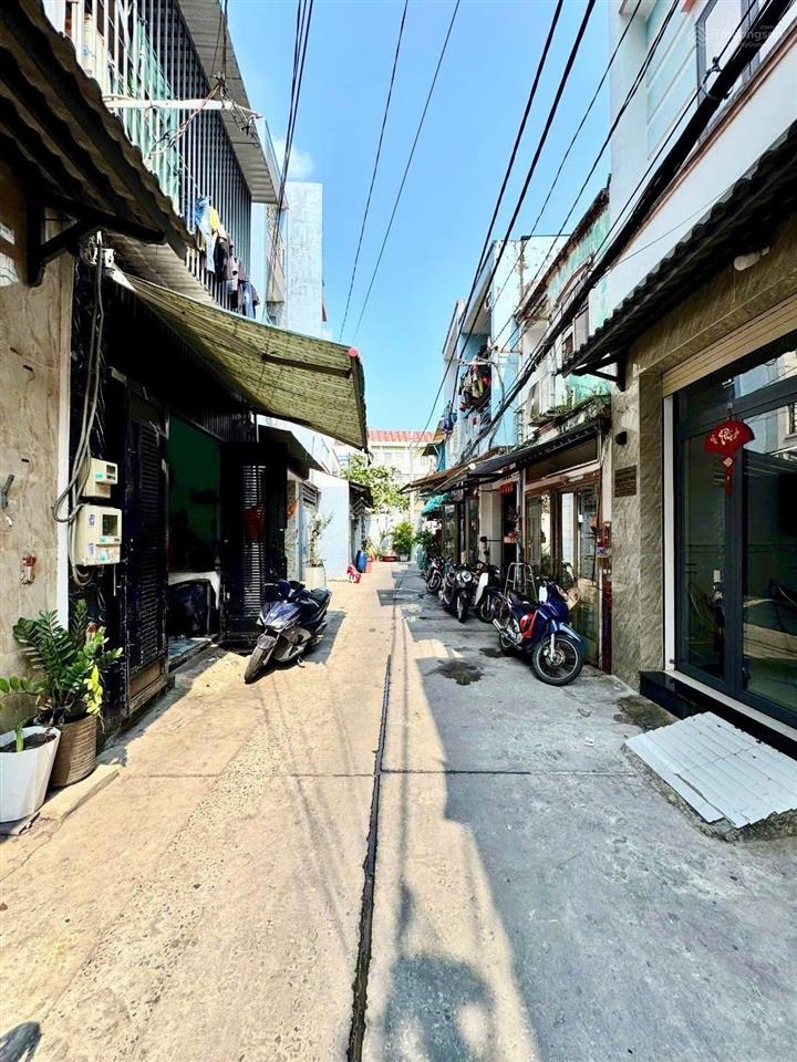 Hxh đỗ cửa nhà đẹp khu gò xoài, bình tân  32m  1lầu  2pn chỉ nhỉnh 3 tỷ