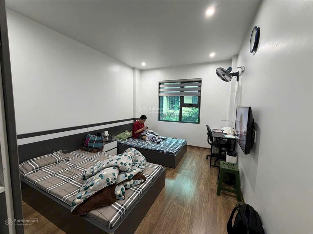 Chủ nhà (a bình) cần bán gấp nhà tự xây kiên cố, đường nguyễn văn huyên, cầu giấy