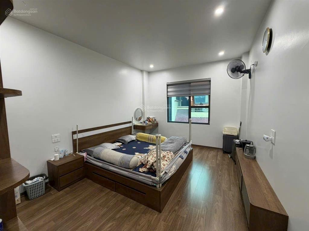 Chủ nhà (a bình) cần bán gấp nhà tự xây kiên cố, đường nguyễn văn huyên, cầu giấy