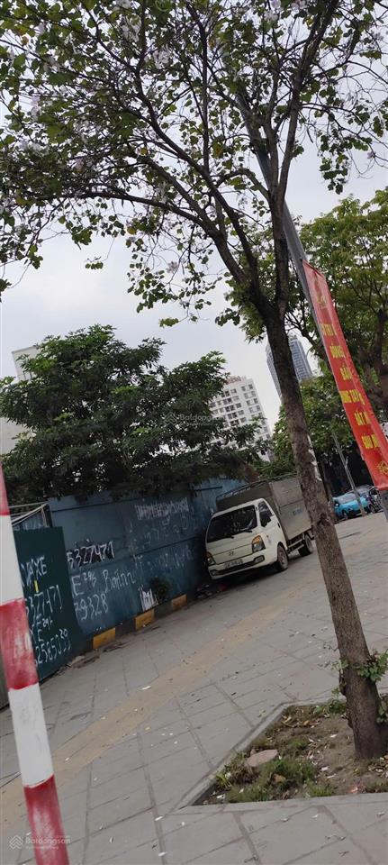 Anh hiệp cần tiền bán gấp mảnh đất 79m2, phố nguyễn văn huyên, thông hoàng quốc việt, nguyễn trãi