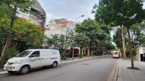 Biệt thự trần kim xuyến, thông trung kính, vũ phạm hàm, yên hòa, vành đai 3, gần trần duy hưng