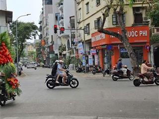 Lô gócmặt phố cổ 11msổ nở hậugần hàng bônghàng đậu phùng hưngko có nhà bán khu vực này