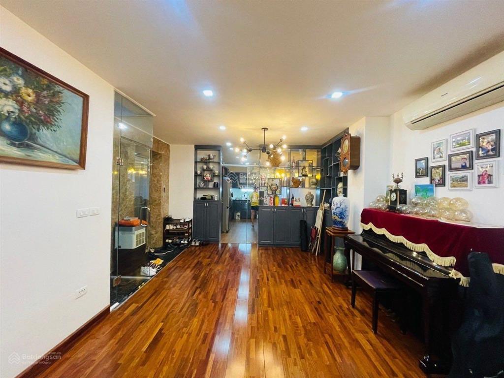 Bán đất vip đào tấn dt 106m2, mt 6m, tặng gpxd 8 tầng, xây apartment dòng tiền khủng, giá 31 tỷ