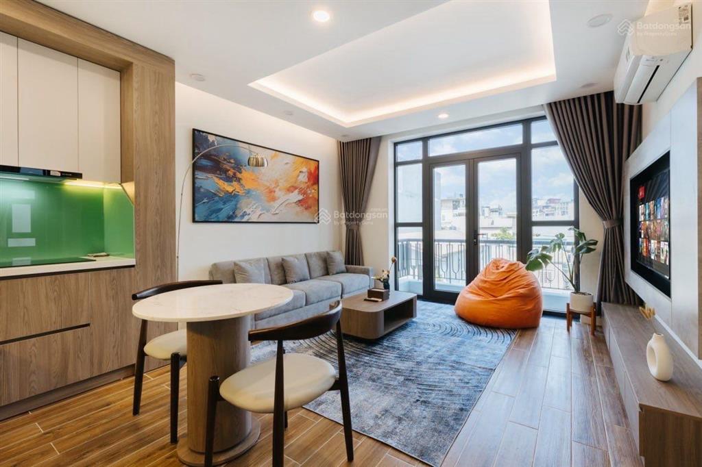 Bán toà nhà apartment tây hồ dt 330m2x9t, view hồ tây, có hầm, giá 83 tỷ, 30 căn hộ cho thuê