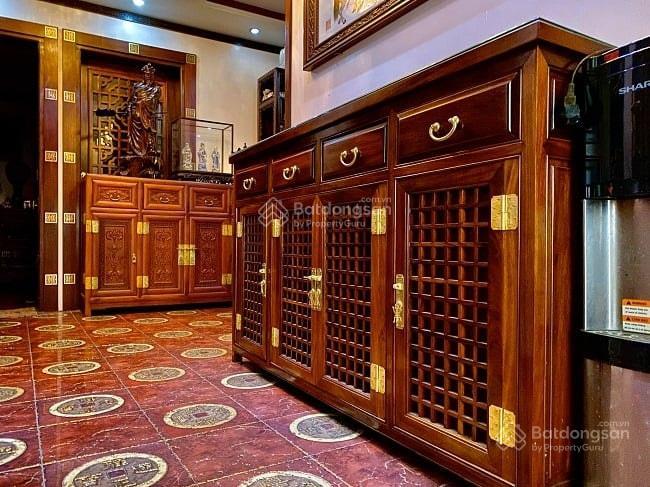 Bán nhà 83m nhỉnh 50 tỷ, phó đức chính, ba đình, mặt phố, vỉa hè rộng, kinh doanh cho thuê đa dạng.