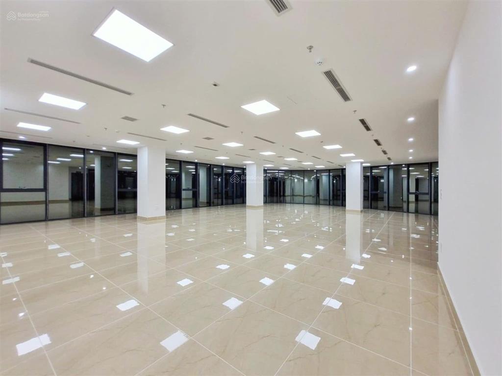 [siêu phẩm lô góc] ngõ 84 chùa láng 150m2, mặt tiền 24m quyền lực, 3 ô tô tránh, giá nhỉnh 70 tỷ