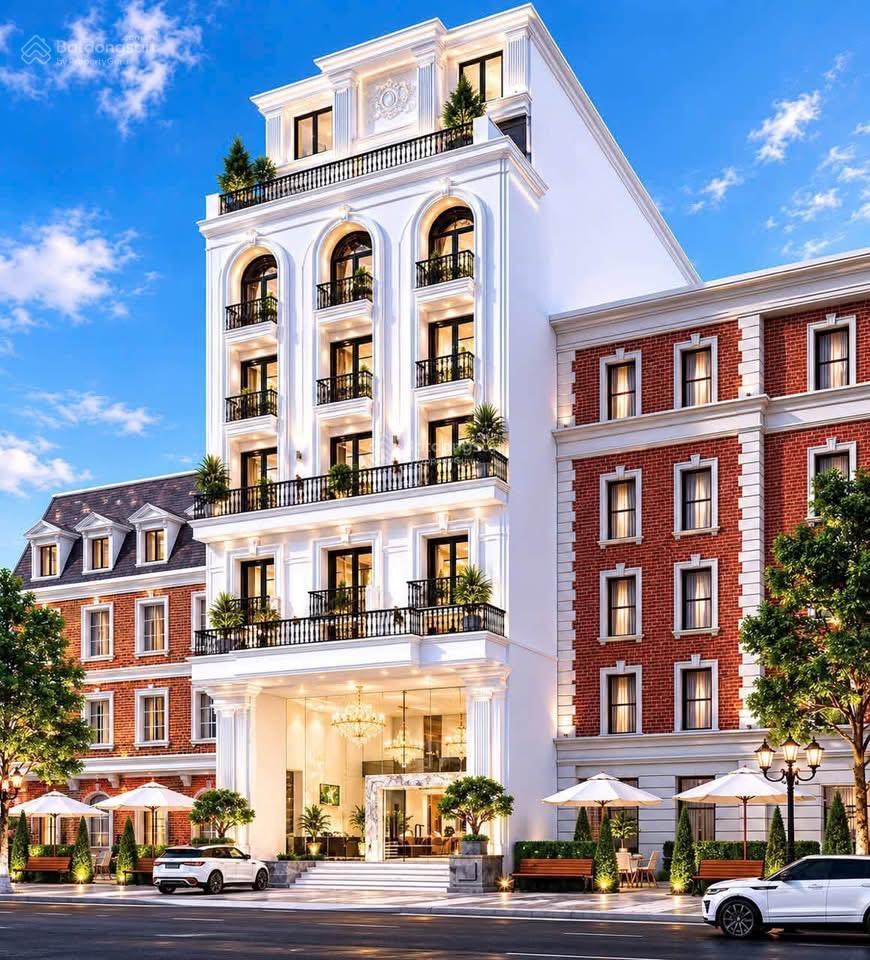 Chính chủ bán đất mặt hồ đầm tròn ngõ 135 đội cấn 92m2, mặt tiền 8m, sổ vuông đẹp, view hồ, vỉa hè
