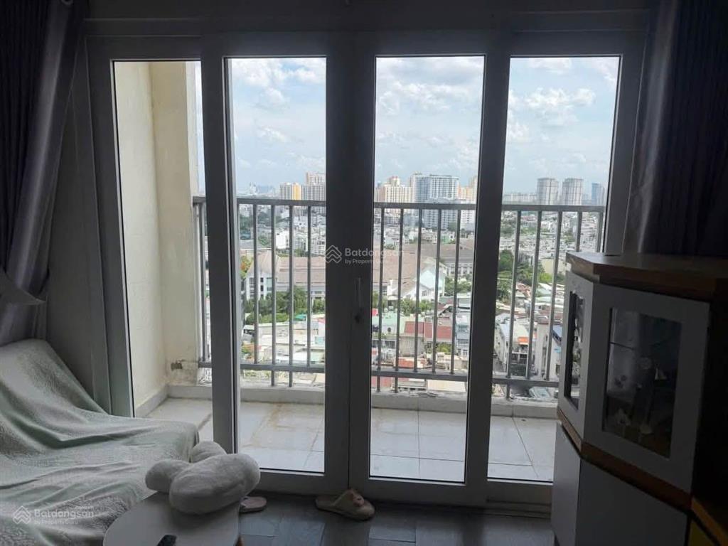 Bán căn hộ chung cư bộ công an  69m2 2pn  lầu cao view đẹp  có sổ hồng  giá 5 tỷ