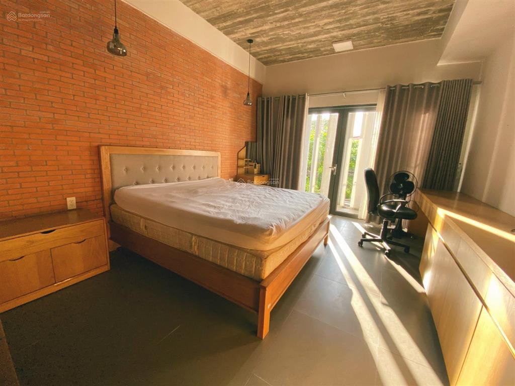 Bán nhà mặt phố tại 41 đường số 8  sau lưng chung cư the vista  26 tỷ vnd, 109 m2, 4pn, 4wc