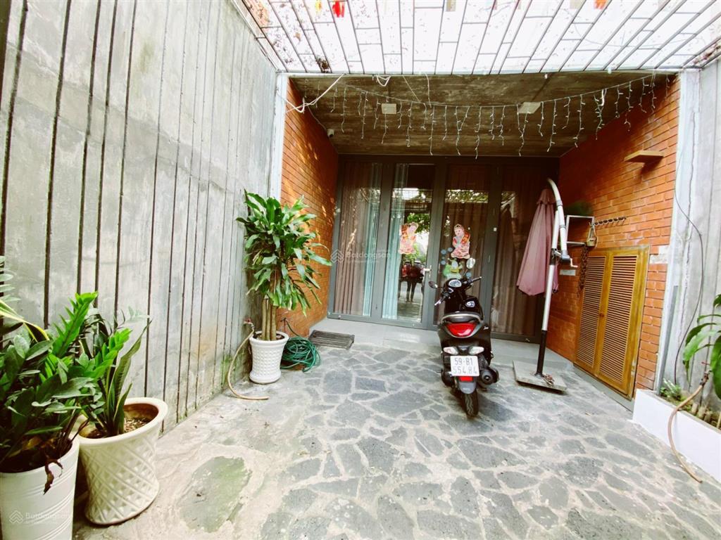 Bán nhà mặt phố tại 41 đường số 8  sau lưng chung cư the vista  25 tỷ vnd, 109 m2, 4pn, 4wc