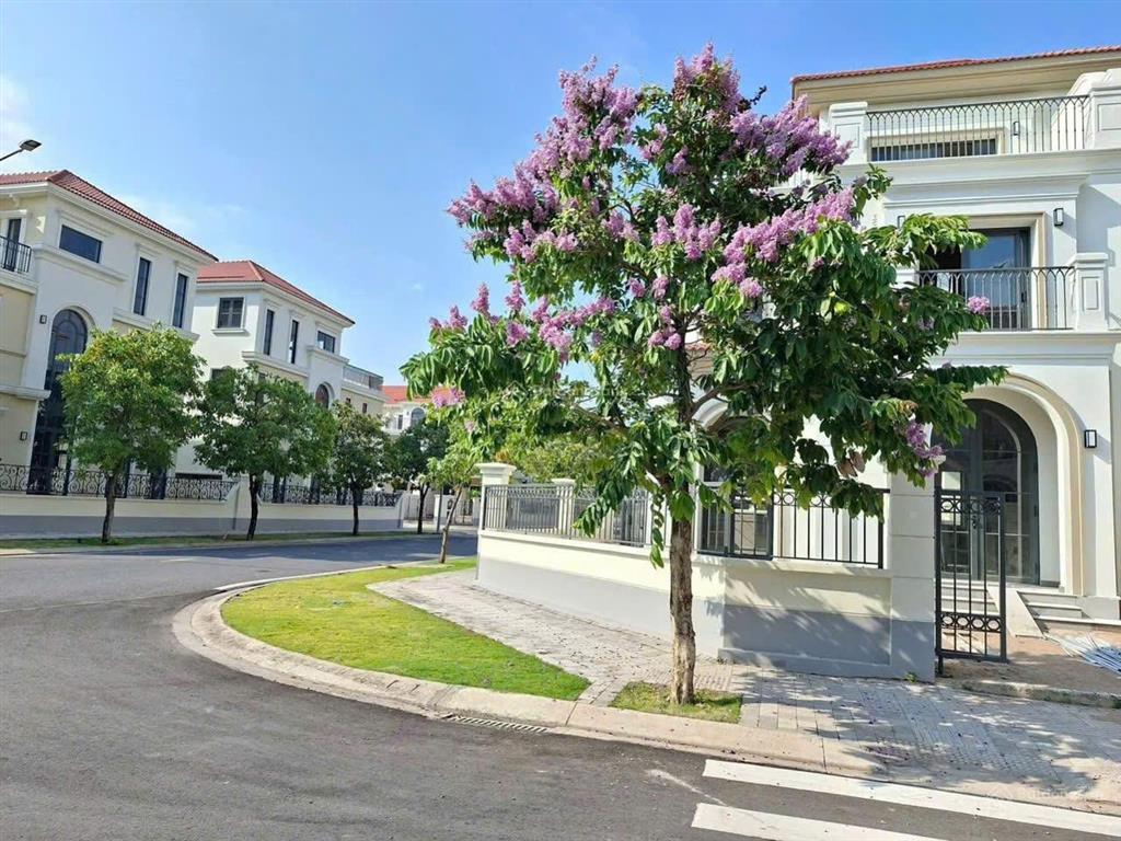 Chính chủ cắt lỗ 6x19.5m, giá hđ 6ty438, giá bán 6ty, bao thuế phí, valencia 2, aqua city