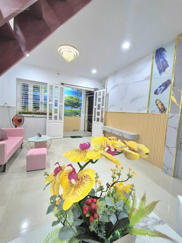 Bán nhà mới vào ở liền lũy bán bích phường phú thạnh tân phú. giá 4,4 tỷ tl