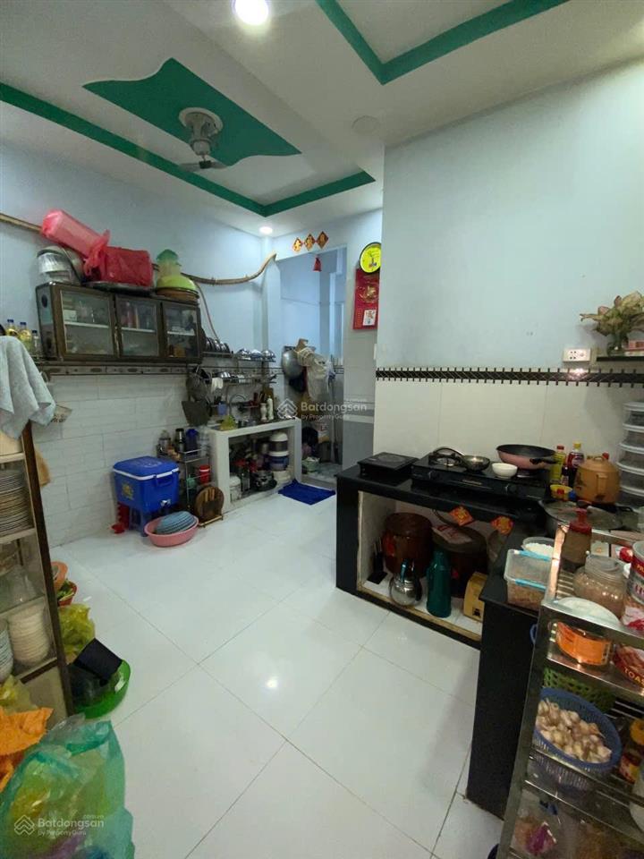Bán nhà hẻm 4m lạc long quân p3 quận 11. 4mx17m nở 4.15m 1 lầu