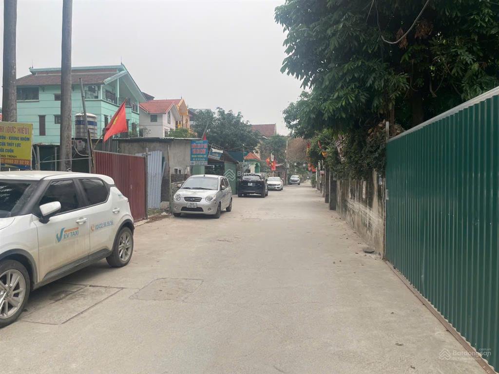 Cần bán gấp mảnh đất phố phú thượng 60m2, mt 5.2m, 12,5 tỷ, ô tô vào, sổ vuông a4