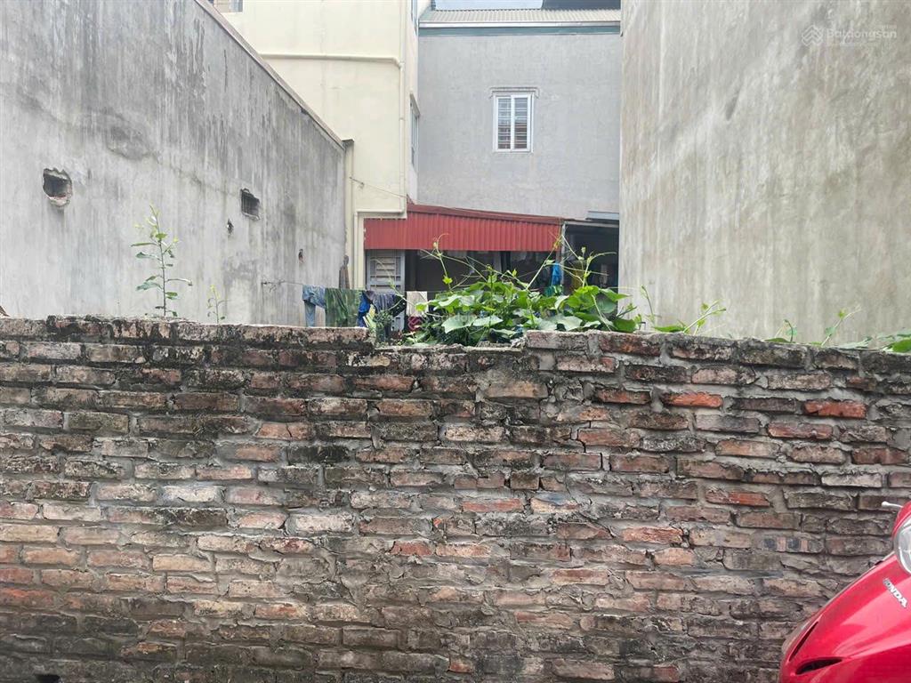 Cần bán gấp mảnh đất phố phú thượng 60m2, mt 5.2m, 12,5 tỷ, ô tô vào, sổ vuông a4