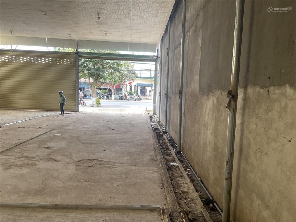 Cho thuê mặt bằng kinh doanh 12x20m nguyễn trãi khu vực sầm uất tp. long khánh