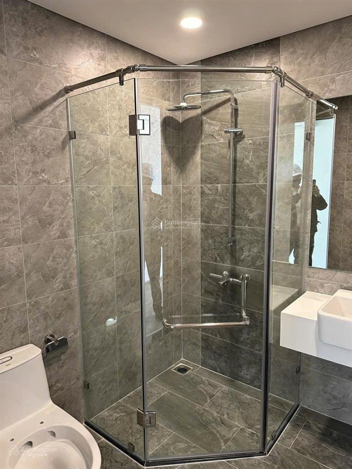 Do chuyển đổi nhu cầu gia đình tôi cần nhượng lại căn 2pn 65m2 tòa tc3 cho khách thiện chí