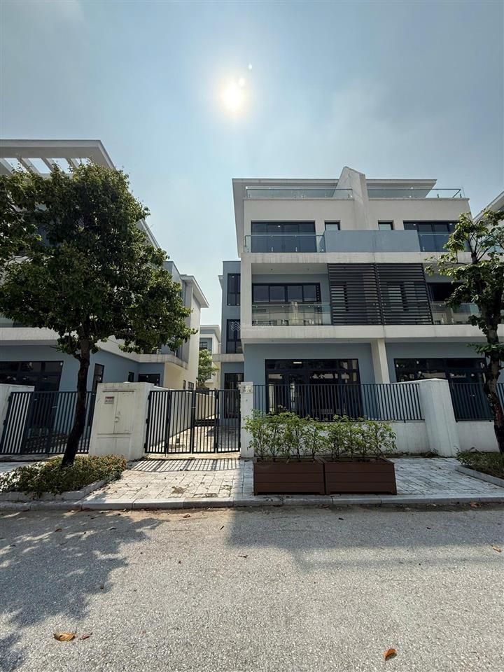 Chính chủ bán cắt lỗ sâu biệt thự an quý villas 10 tỷ sẵn sổ đỏ giao dịch