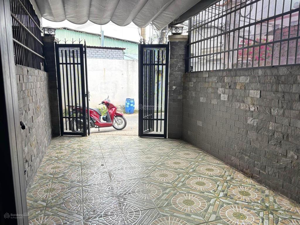 Bán nhà mặt tiền linh xuân giá tốt chốt nhanh xe hơi tránh