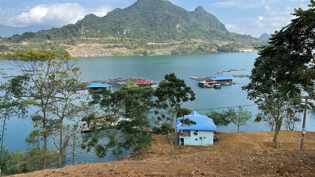 Cần chuyển nhượng hơn 9000 m2 đất thổ cư bám hồ hòa bình gần 200 m tại cảng ngòi hoa tân lạc