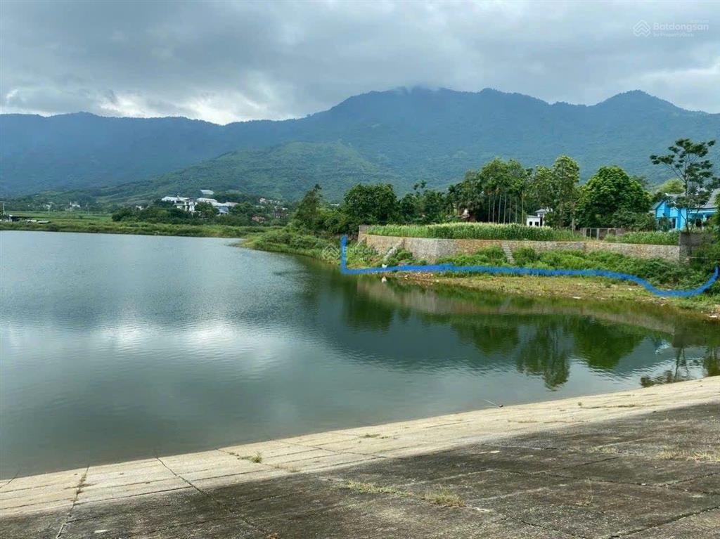 Cần bán 1088 m² đất thổ cư bám hồ tại yên bình thạch thất hà nội