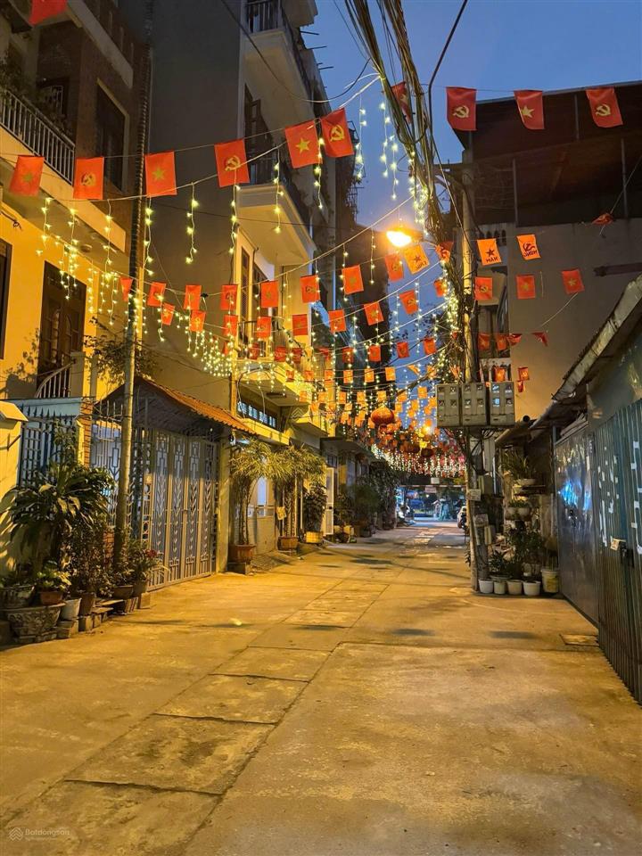 Nhà đất đẹp  giá hợp lí khu mộ lao, hà đông