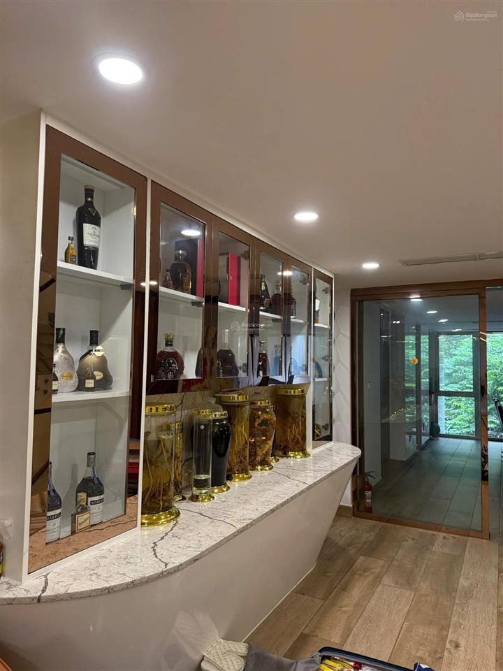 Nhà khu sân bay lam sơn, tân bình  dt 8x16m  hđt 50tr/th  giá hạ từ 30 tỷ còn 26.5 tỷ  4 tầng