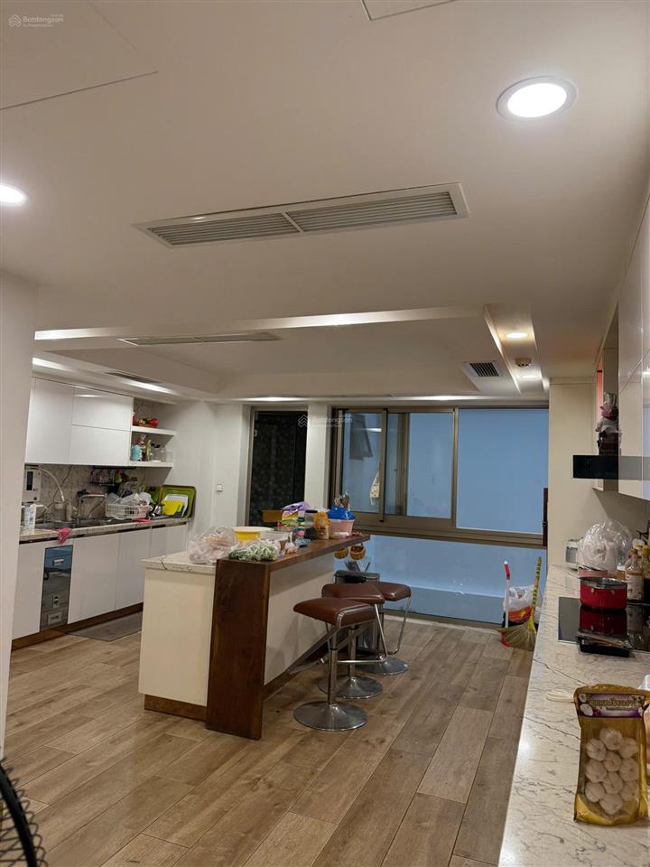 Nhà khu sân bay lam sơn, tân bình  dt 8x16m  hđt 50tr/th  giá hạ từ 30 tỷ còn 26.5 tỷ  4 tầng