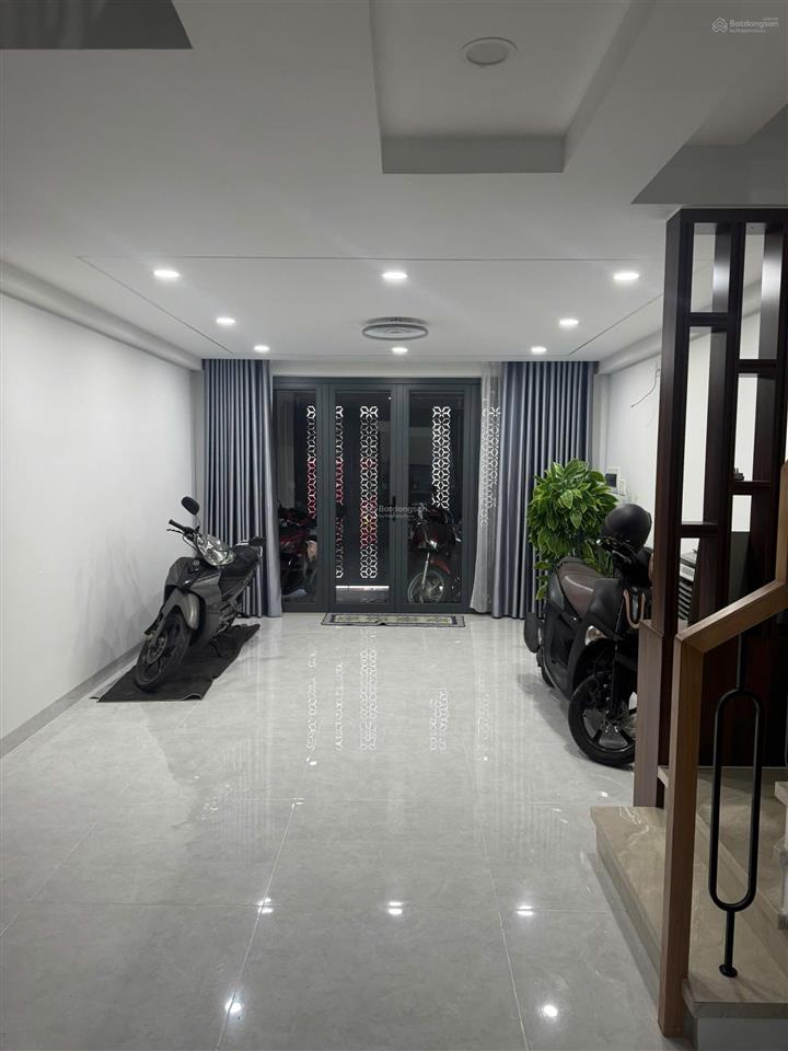 Chính chủ bán nhà quang trung, p10, gò vấp  4.8x18m  5 tầng thang máy, ntcc  12.5 tỷ (150tr/m2)