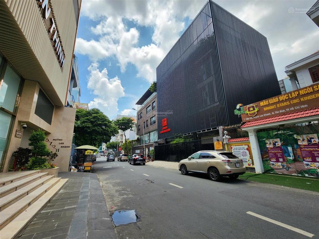 Siêu phẩm mt giá đầu tư 36 tỷ  mt ngay lam sơn, p2, tân bình  bề ngang 10m vuông a4  cn 156m2