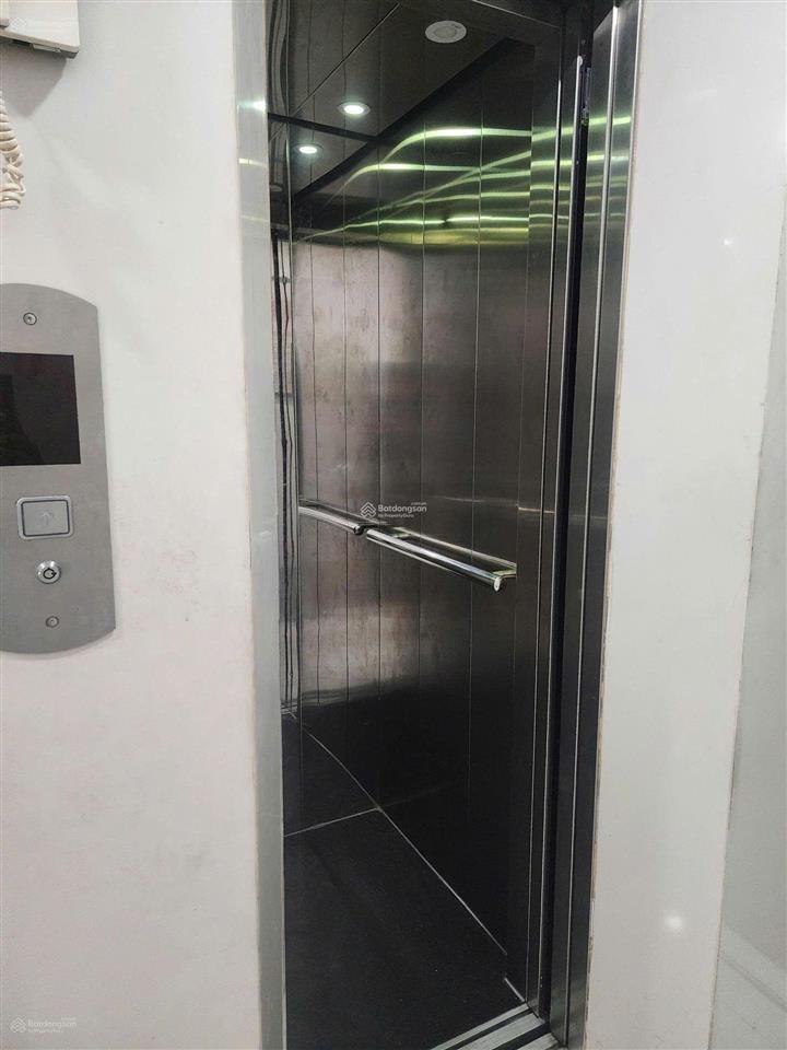 Mặt tiền đường đặng văn ngữ, pn cách nvt 50m  dt 4.5 x 16m  7 tầng thang máy  giá chỉ 17.5 tỷ