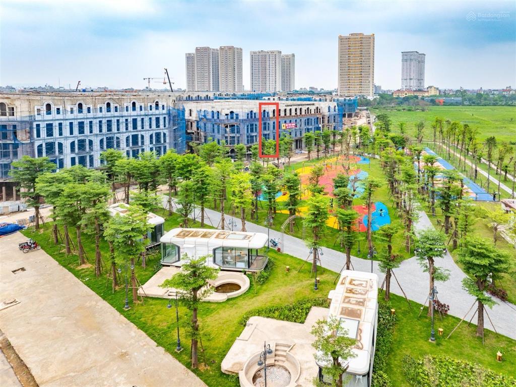 Em có duy nhất 1 căn liền kề 75m2 view công viên, giá 17 tỷ, bàn giao tháng 9/ ***