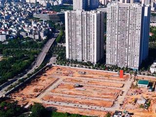 Căn lk mặt đường lương thế vinh  dt 107m2  đối diện chung cư vh green bay  cạnh cổng chính dự án