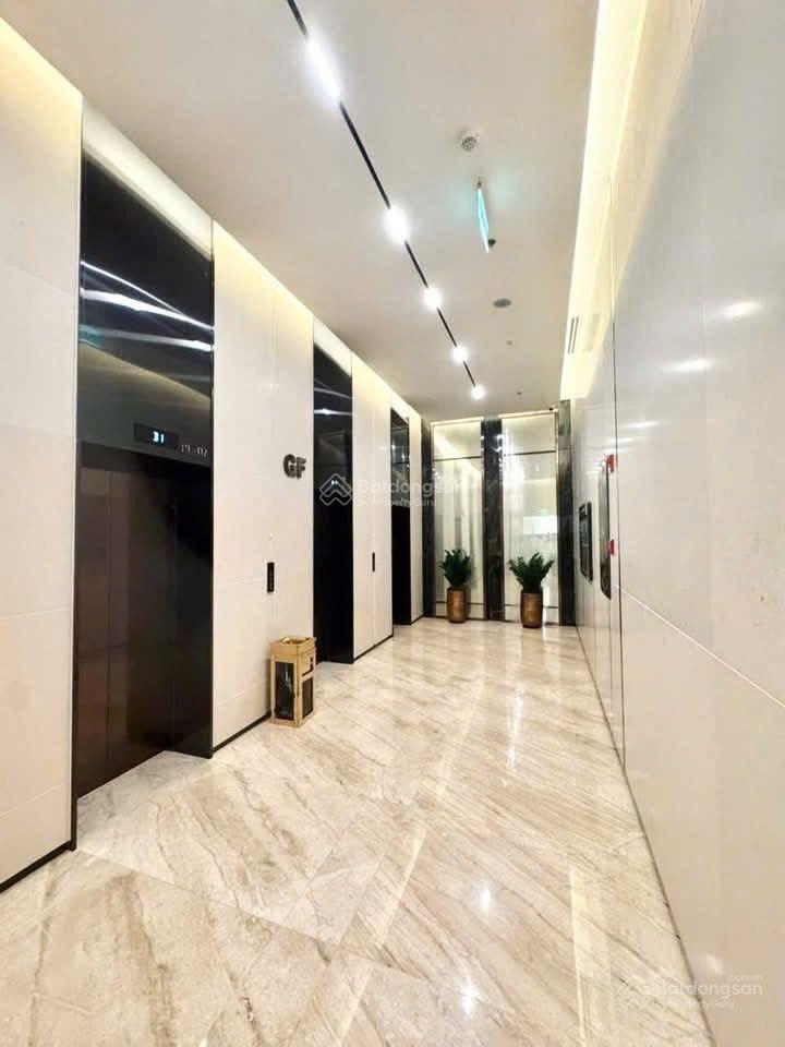 Gđ mình chính chủ muốn bán căn hộ chung cư 2pn, 2wc tại lumiere evergreen, 6,789 tỷ, 67m, hot!