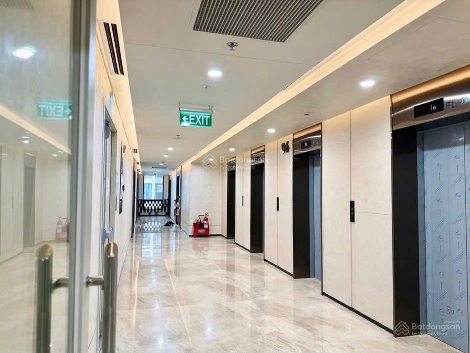 Gđ mình chính chủ muốn bán căn hộ chung cư 2pn, 2wc tại lumiere evergreen, 6,789 tỷ, 67m, hot!