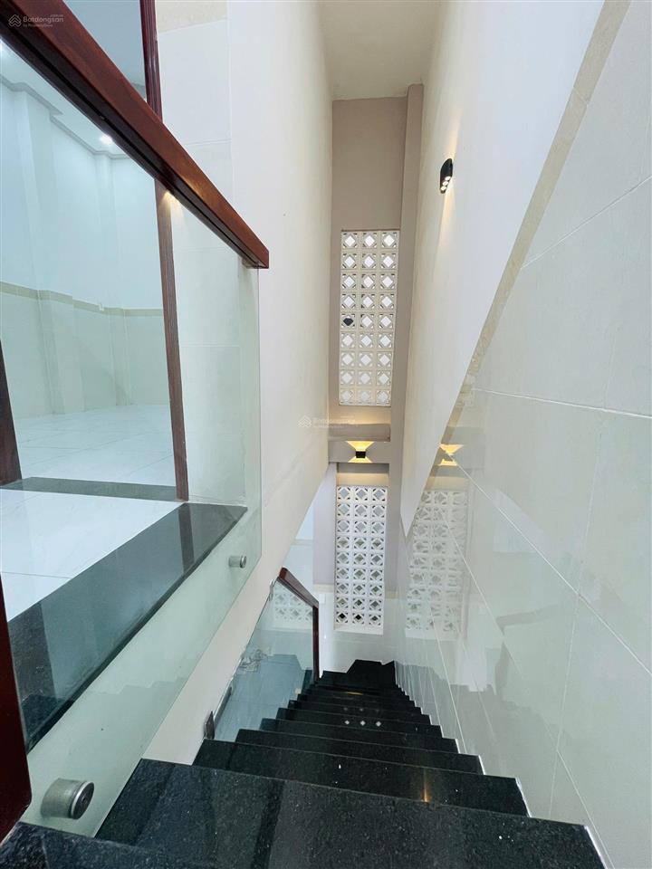 Nhà 1 trệt 1 lầu đường số 4, p. hiệp bình phước, thủ đức