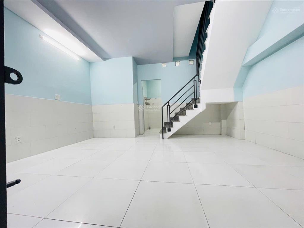 Nhà 1 trệt 1 lầu quốc lộ 13, p. hiệp bình phước, thủ đức