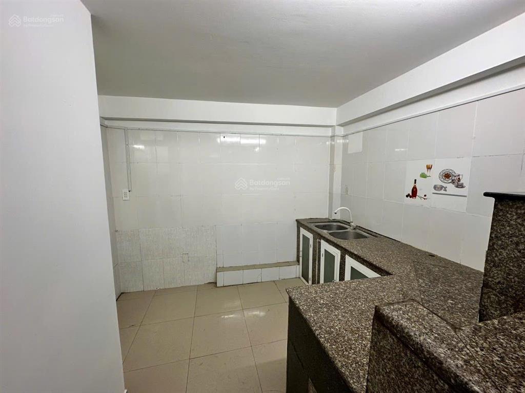 Nhà 1 trệt 1 lầu 1 sân thượng đường hiệp bình, thủ đức