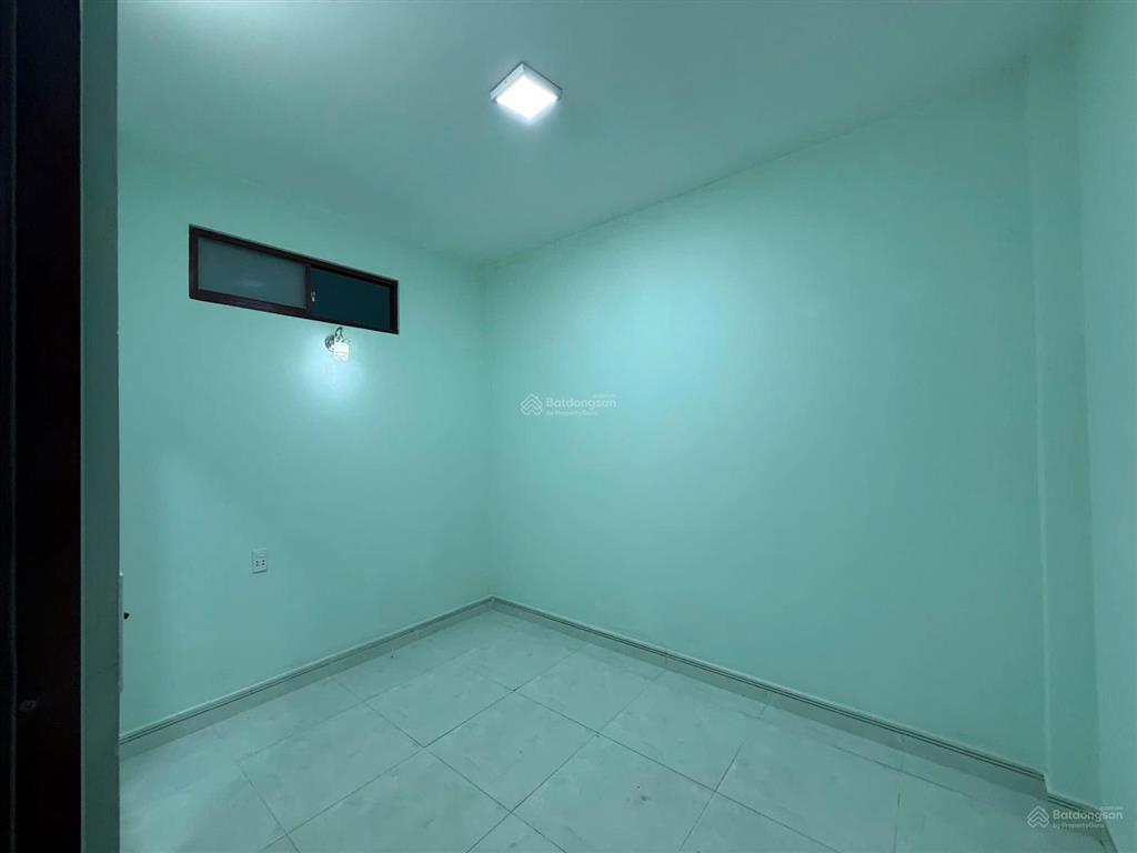Nhà 1 trệt 2 lầu hẻm xe hơi đường 25 khu bên sông p. hiệp bình