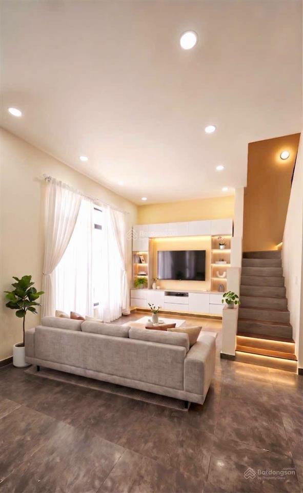 Nhà 72.6m² 3 tầng 2pn 3wc khu bên sông gigamall hbc 6tỷ950 tl