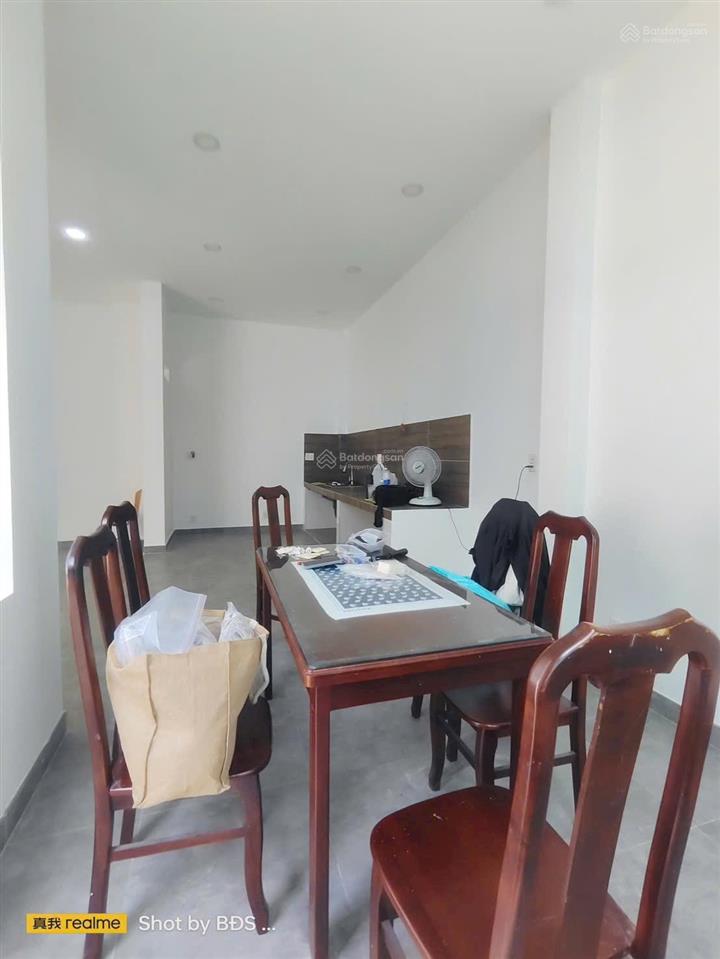 Nhà 72.6m² 3 tầng 2pn 3wc khu bên sông gigamall hbc 6tỷ950 tl