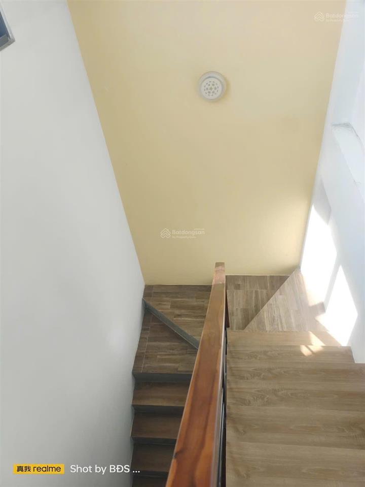 Nhà 72.6m² 3 tầng 2pn 3wc khu bên sông gigamall hbc 6tỷ950 tl