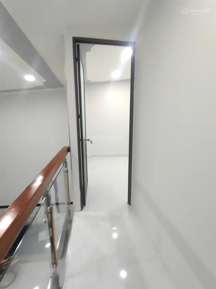 Nhà đẹp 45m2 3pn 2wc quốc lộ 13 hbp gần vạn phúc