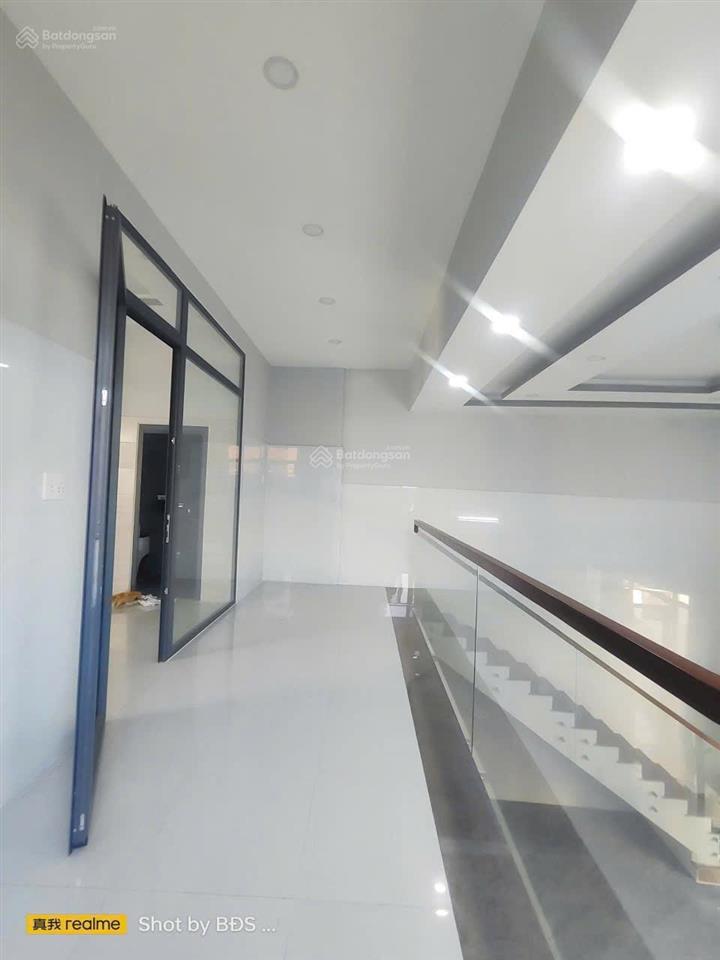 Nhà đẹp 70m2 có 3pn hẻm xe hơi đường tam bình
