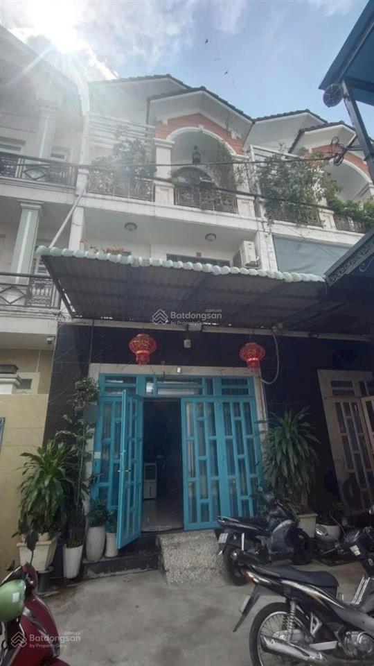 Nhà 1 trệt 2 lầu 3pn 4wc ngay chợ hiệp bình