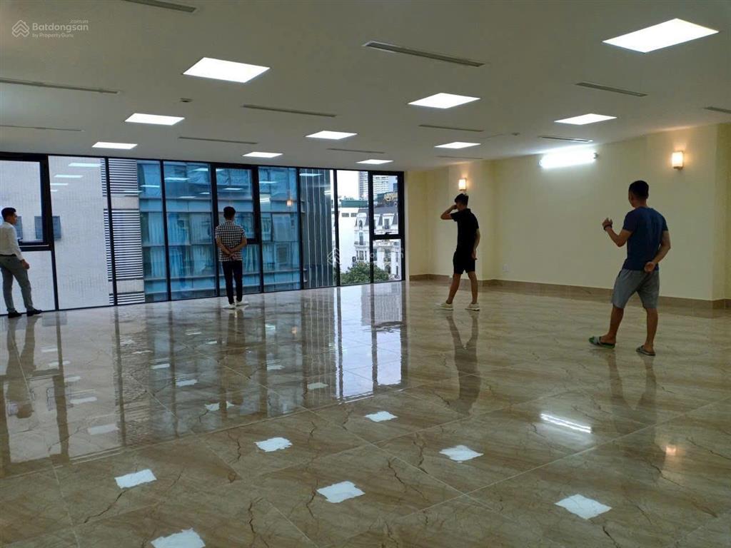 Cho thuê vp siêu đẹp mặt đường duy tân cầu giấy thiết kế hiện đại, sang trọng, 180m2,  0971 597 ***
