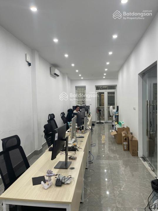 Cho thuê văn phòng trung kính, cầu giấy, hà nội. diện tích 70m2, giá thuê 16tr.  0971 597 ***